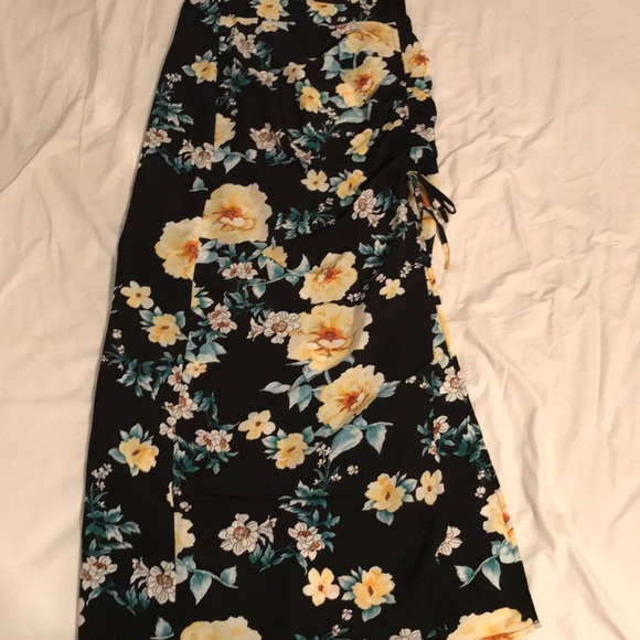 floral maxi skirt - Picture 1 of 3